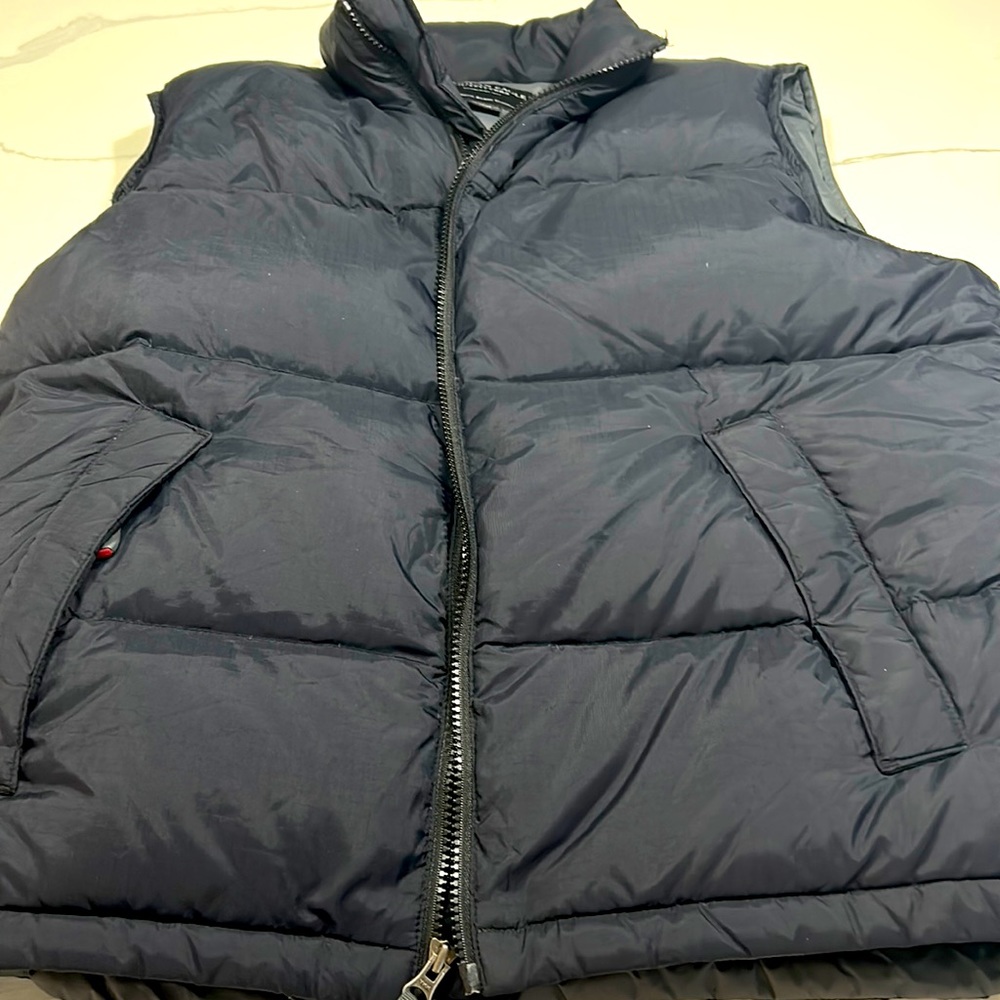 Men’s American Eagle Puffer Vest